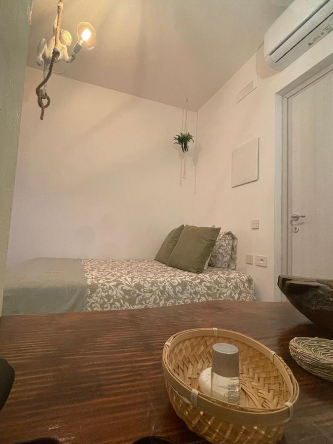 Urban Jungle Rooms Napoli Exterior foto
